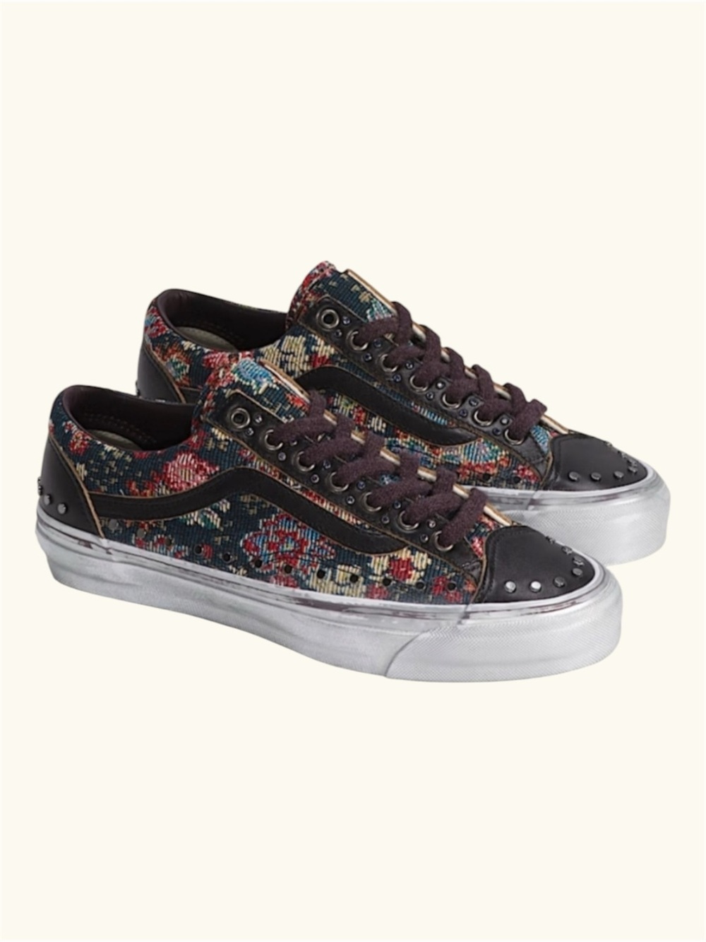 Vans OTW Old Skool 36
Vibram Multicolor Floral W/Metal Rivets Low-Top Sneakers